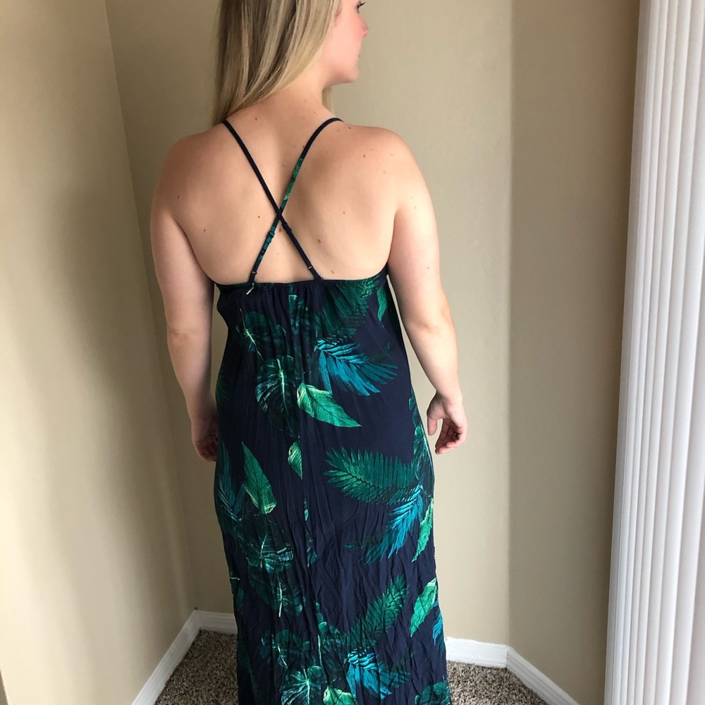 Summer tropical print maxi dress.